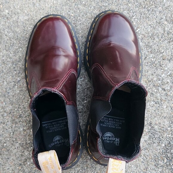 Dr. Marten's Vegan Chelsea Boot - W 8, EU 39 - Cherry Red - Picture 5 of 8